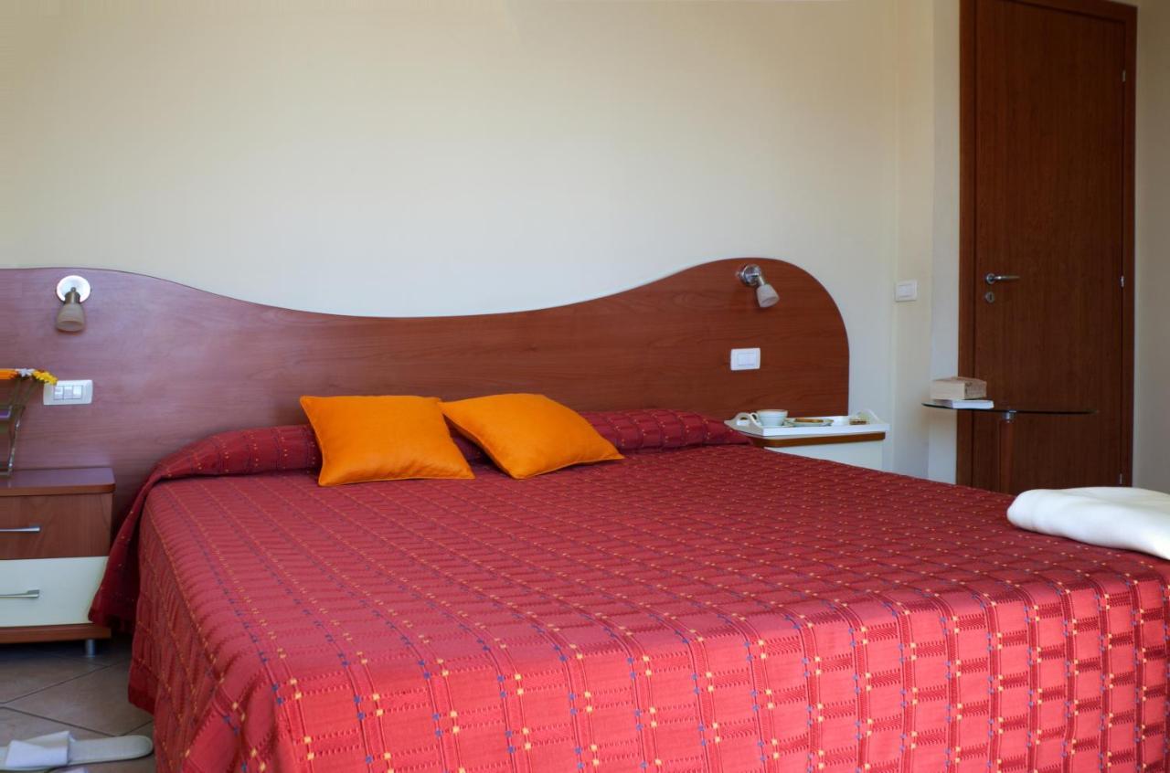 Motta Residence Hotel 모타 산타나스타시아 외부 사진